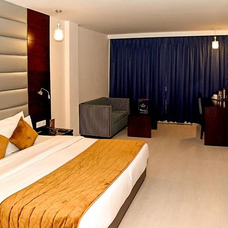 Sunbeam Premium Hotel Zirakpur Luaran gambar