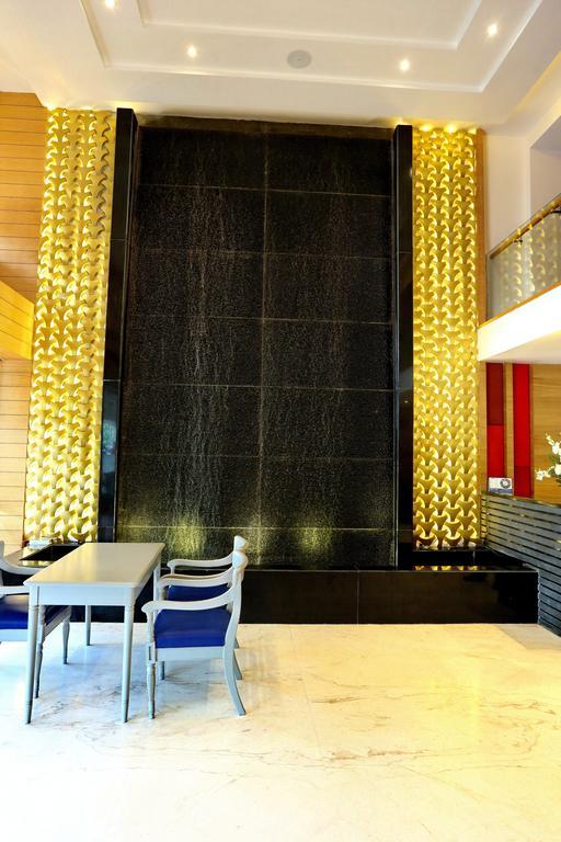 Sunbeam Premium Hotel Zirakpur Luaran gambar