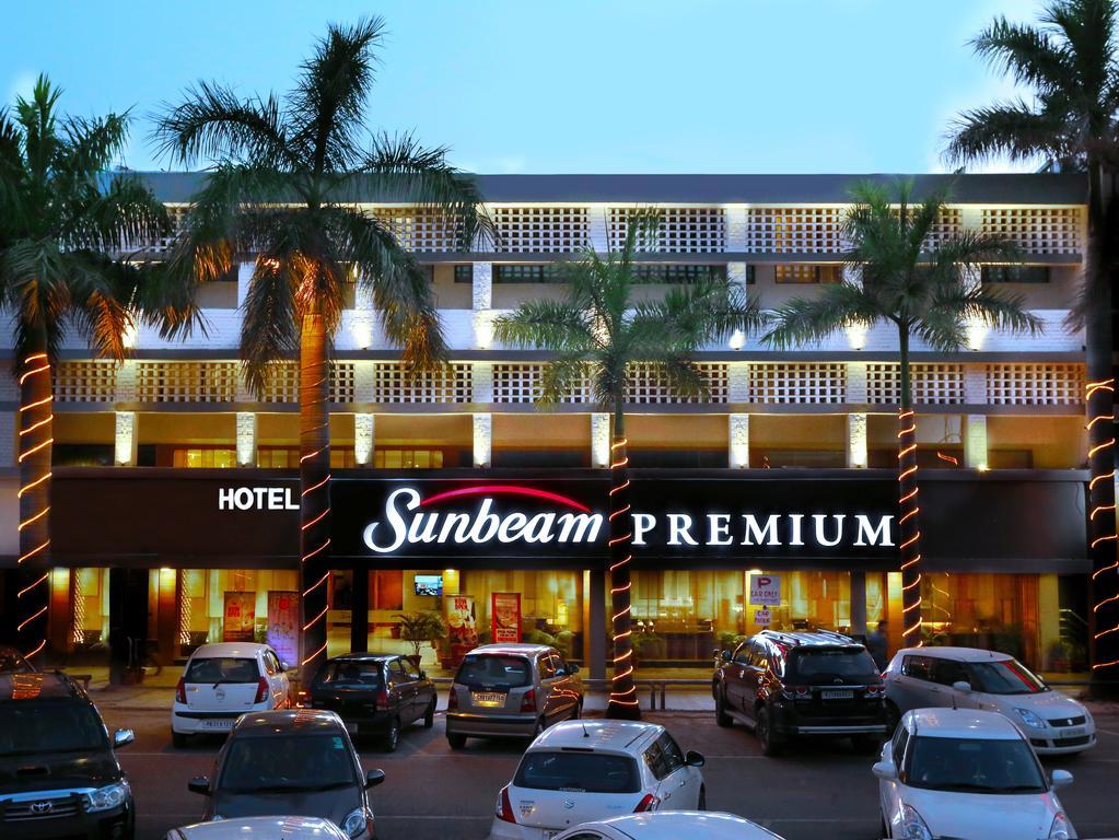 Sunbeam Premium Hotel Zirakpur Luaran gambar