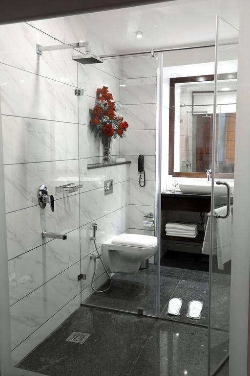 Sunbeam Premium Hotel Zirakpur Luaran gambar