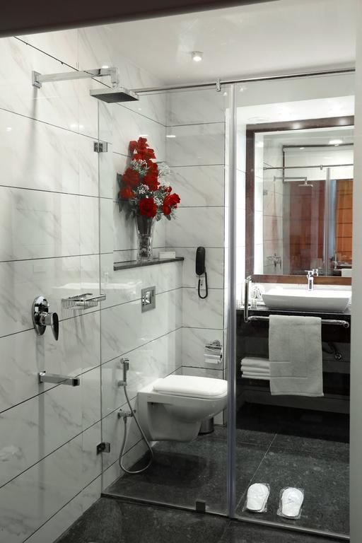 Sunbeam Premium Hotel Zirakpur Luaran gambar